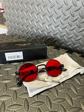 Round Red Steam Punk Lens Sunglasses